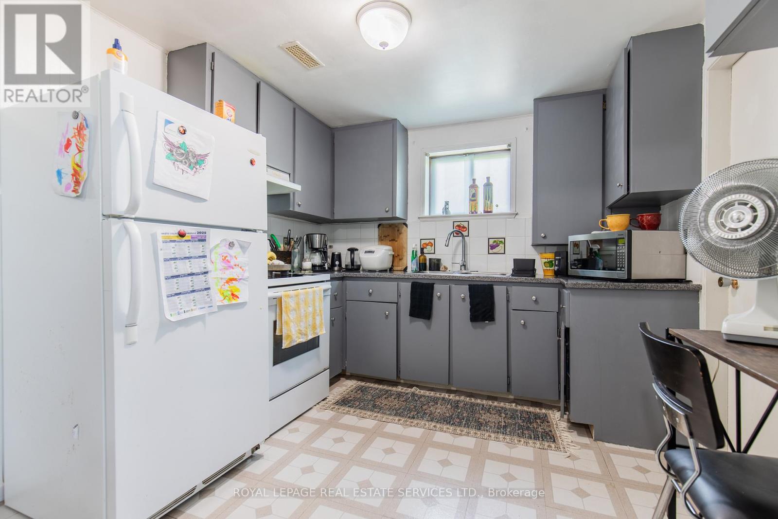 75 Upwood Avenue, Toronto (rustic), Ontario