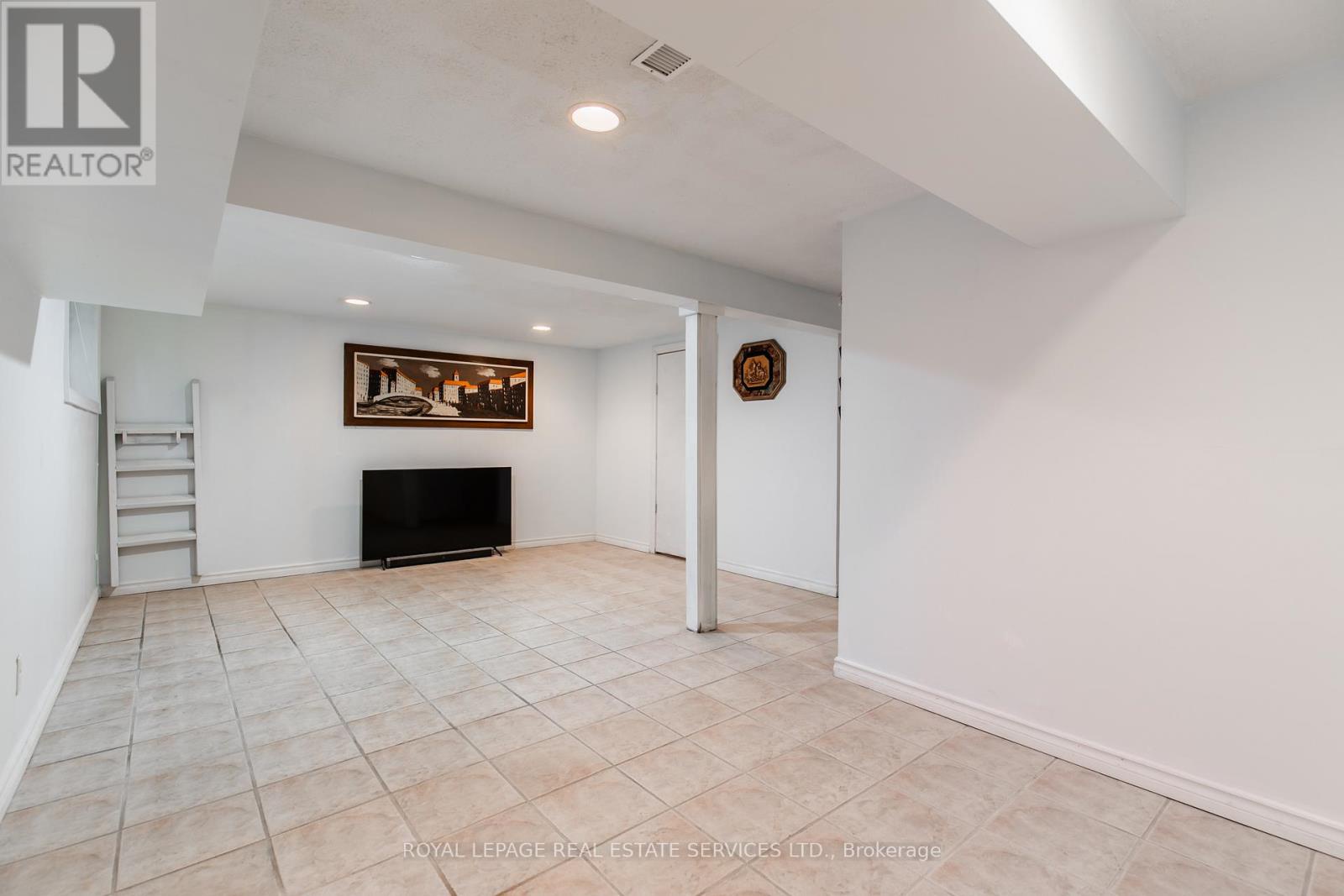 75 Upwood Avenue, Toronto (rustic), Ontario