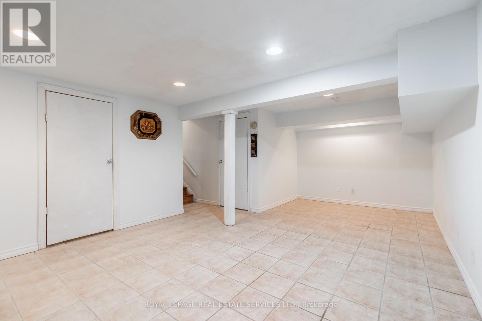 75 Upwood Avenue, Toronto (rustic), Ontario