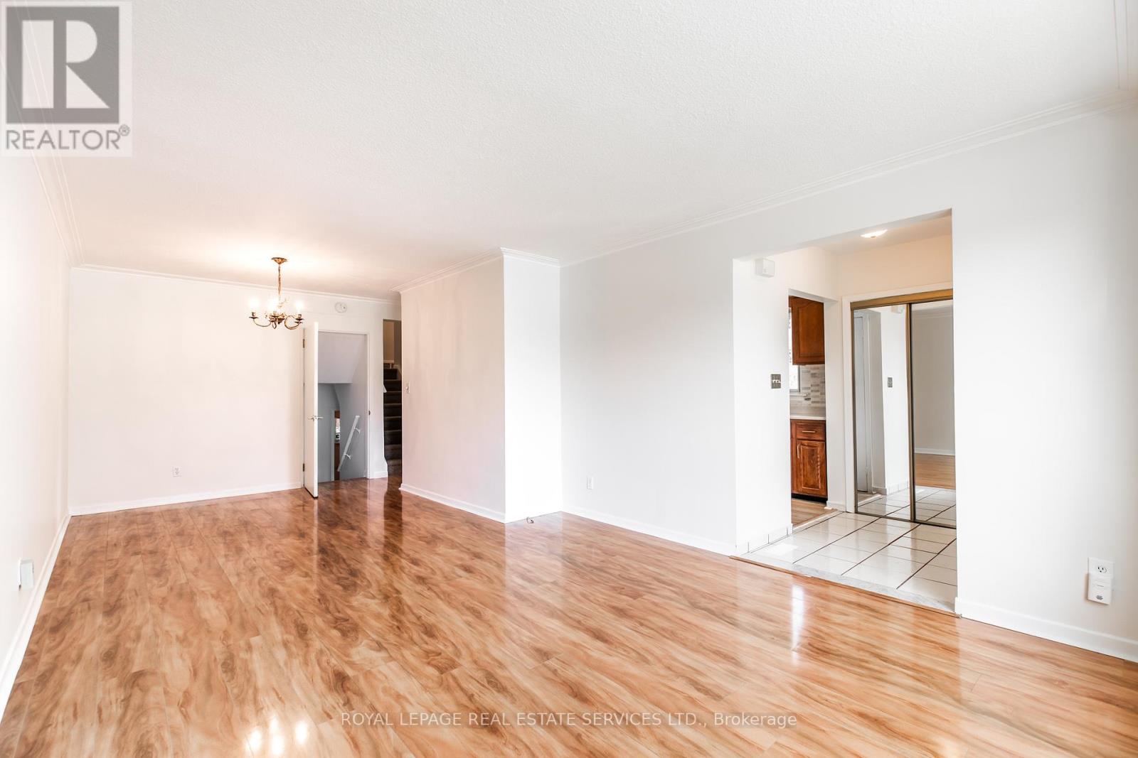 75 Upwood Avenue, Toronto (rustic), Ontario