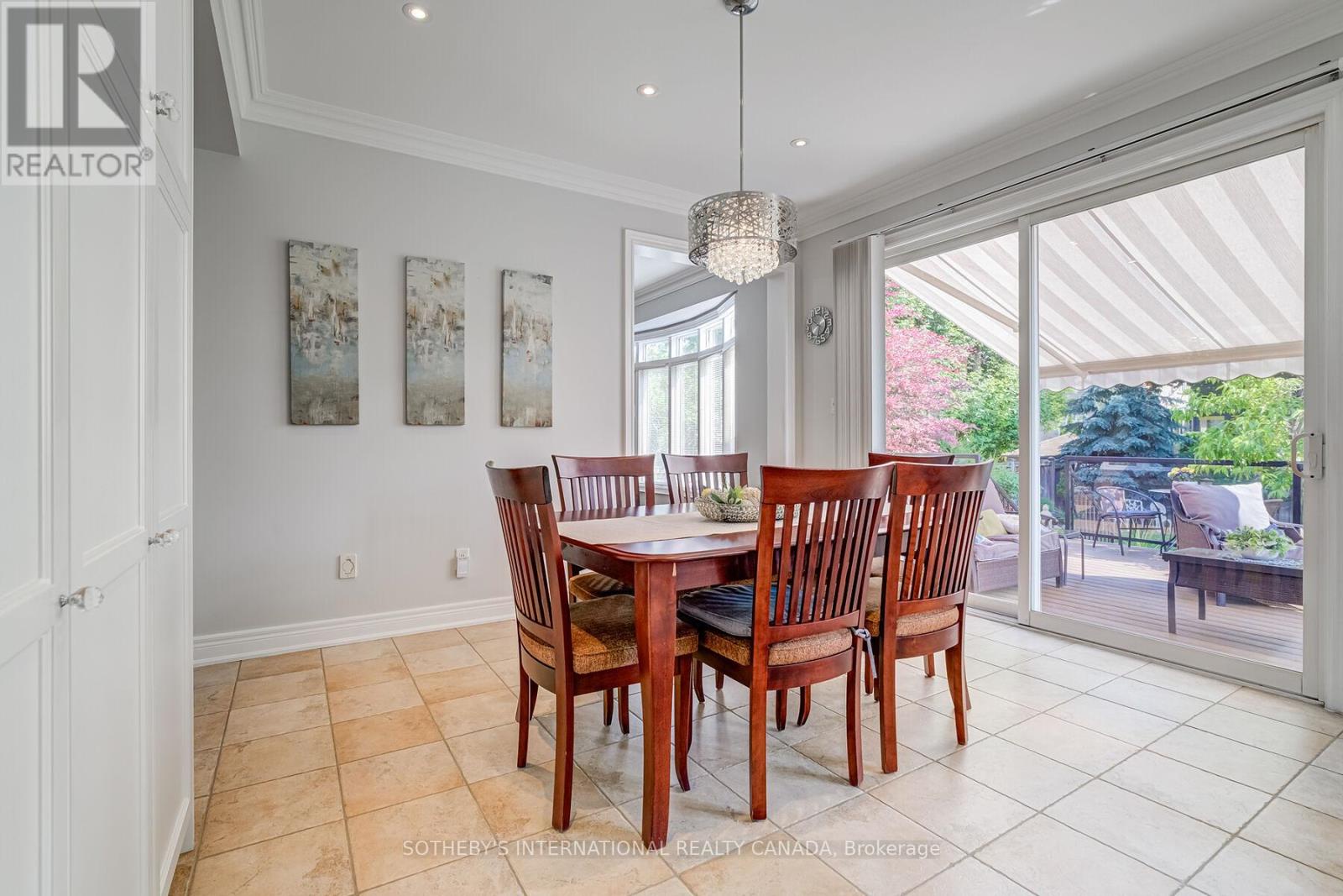 5 Xavier Court, Brampton (bram West), Ontario