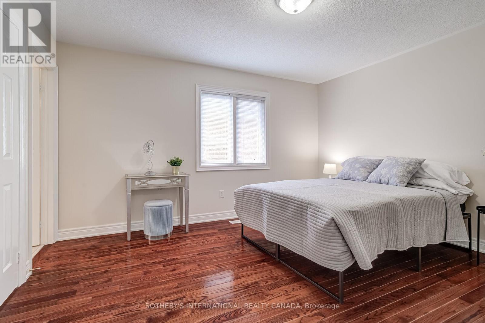 5 Xavier Court, Brampton (bram West), Ontario