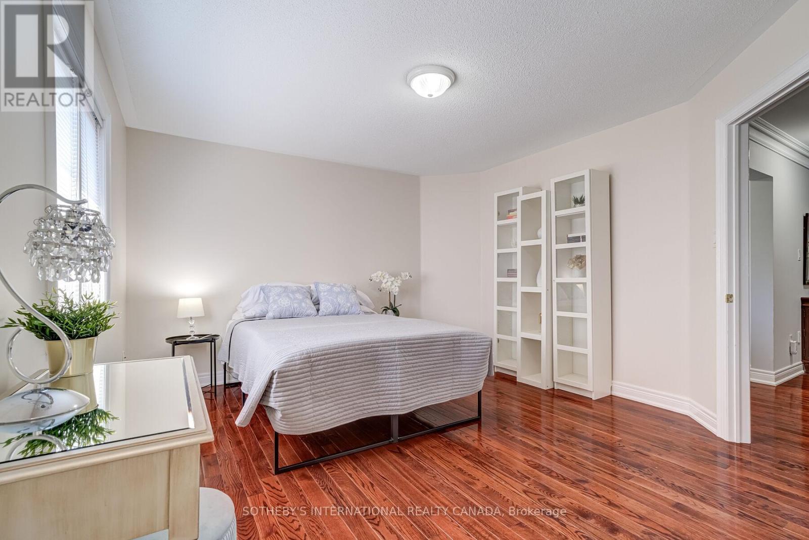 5 Xavier Court, Brampton (bram West), Ontario