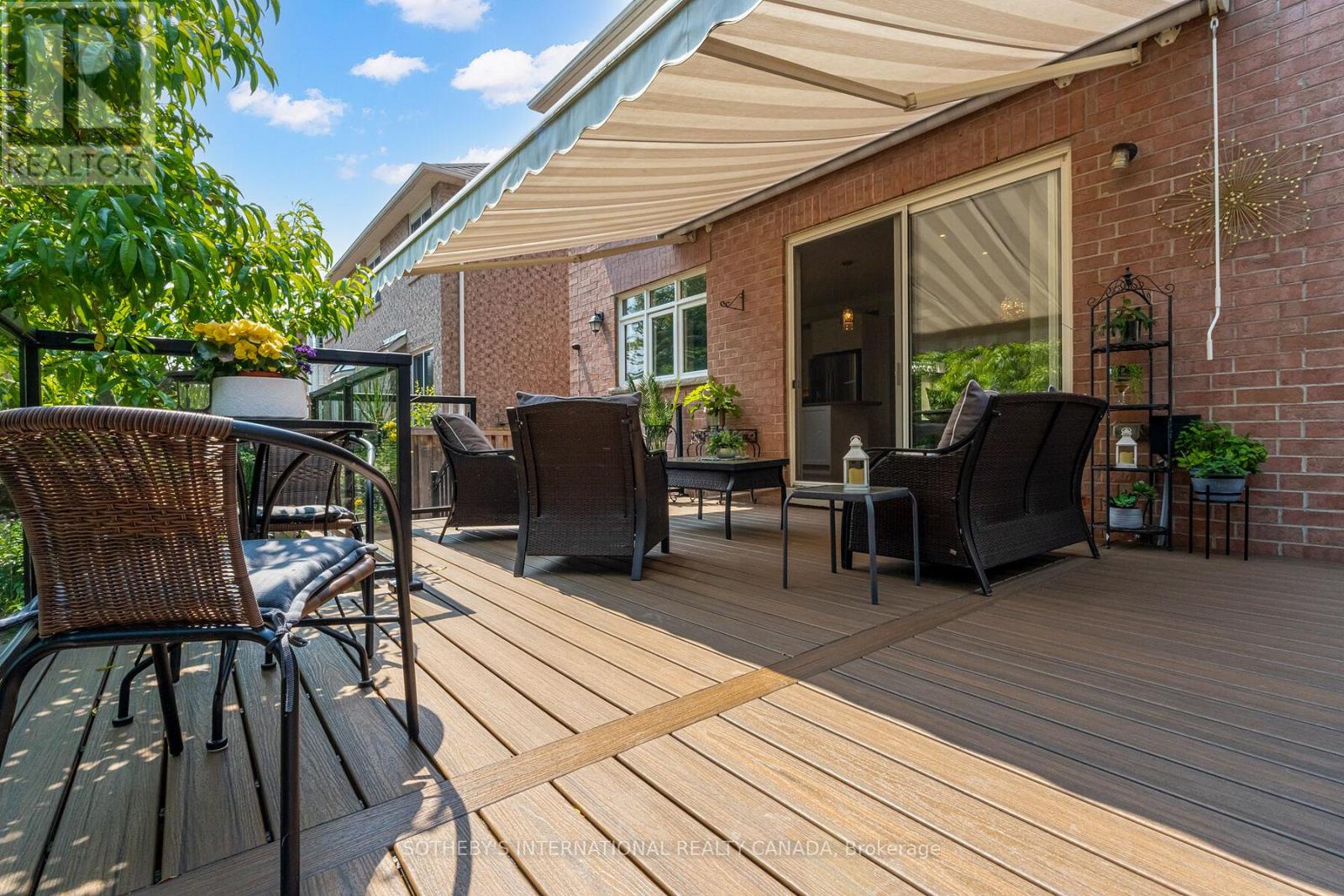 5 Xavier Court, Brampton (bram West), Ontario