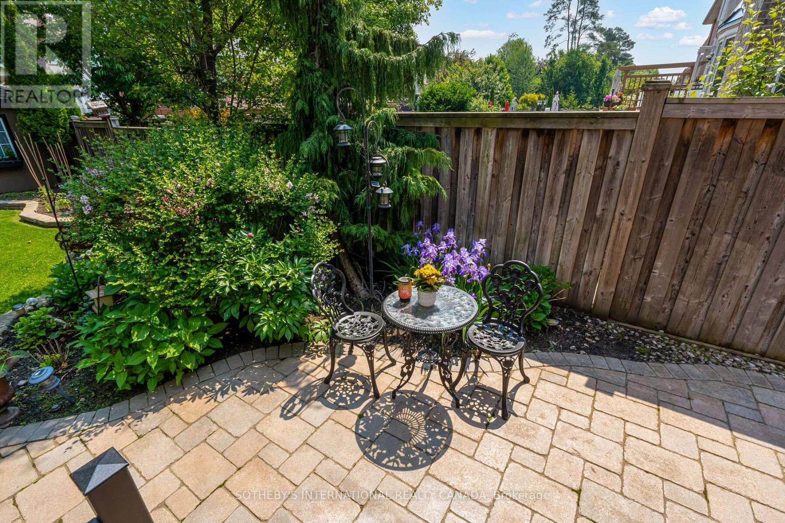 5 Xavier Court, Brampton (bram West), Ontario