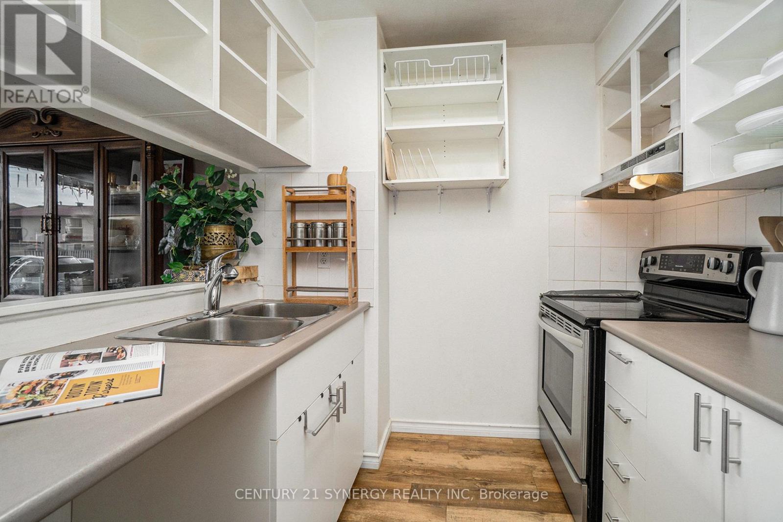 14 - 2570 Southvale Crescent, Ottawa, Ontario