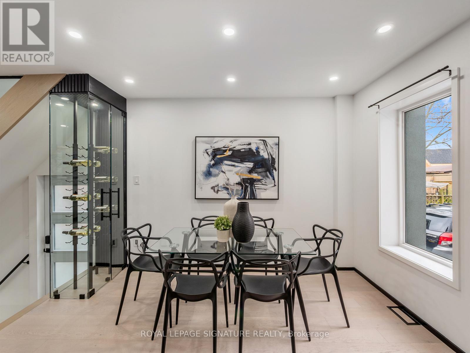 186 Oak Park Avenue, Toronto (woodbine-lumsden), Ontario