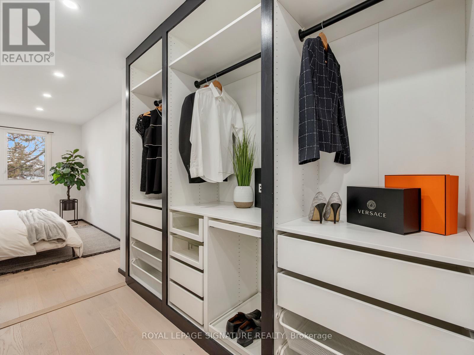 186 Oak Park Avenue, Toronto (woodbine-lumsden), Ontario