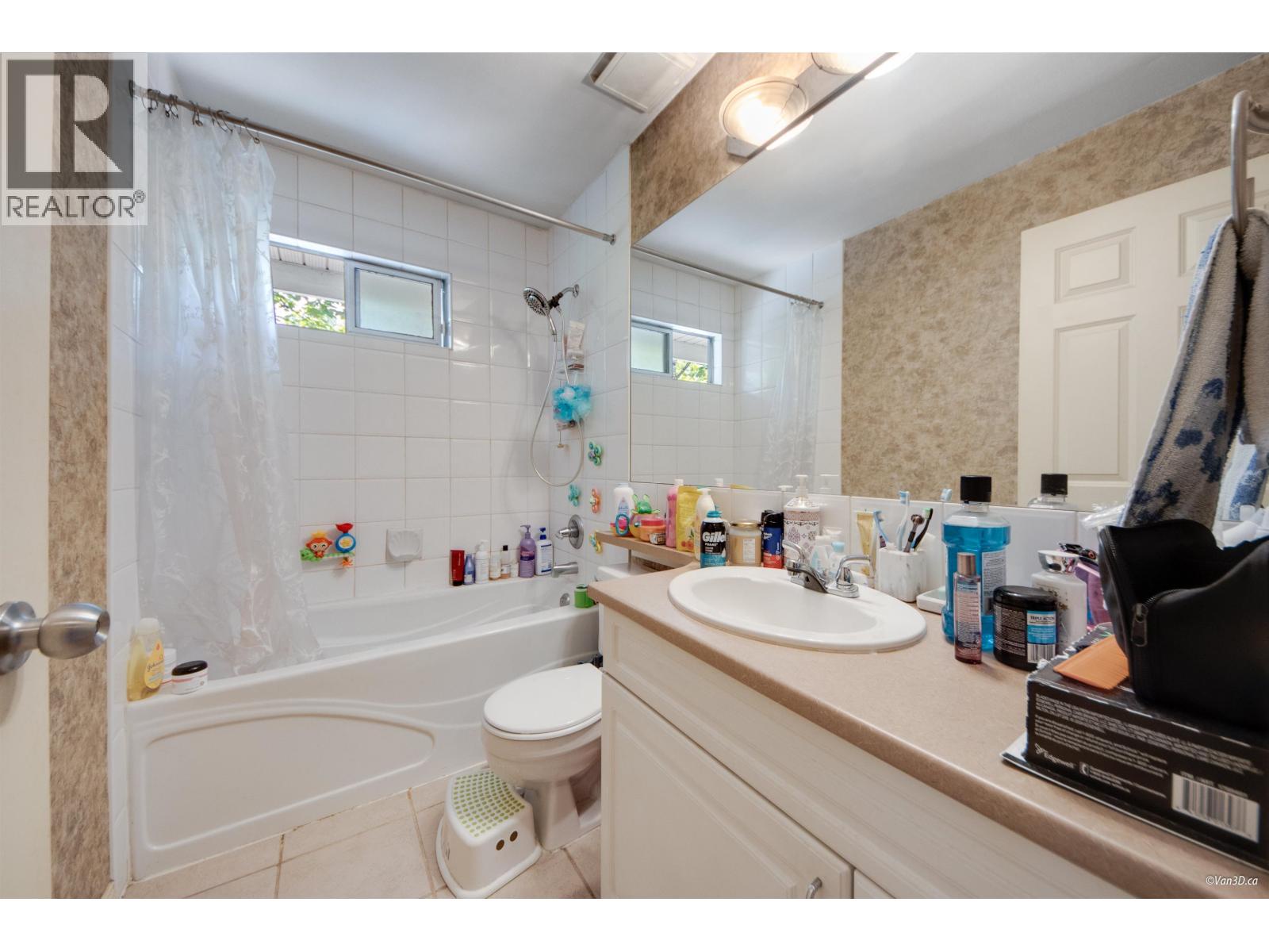 55 7488 Mulberry Place, Burnaby, British Columbia