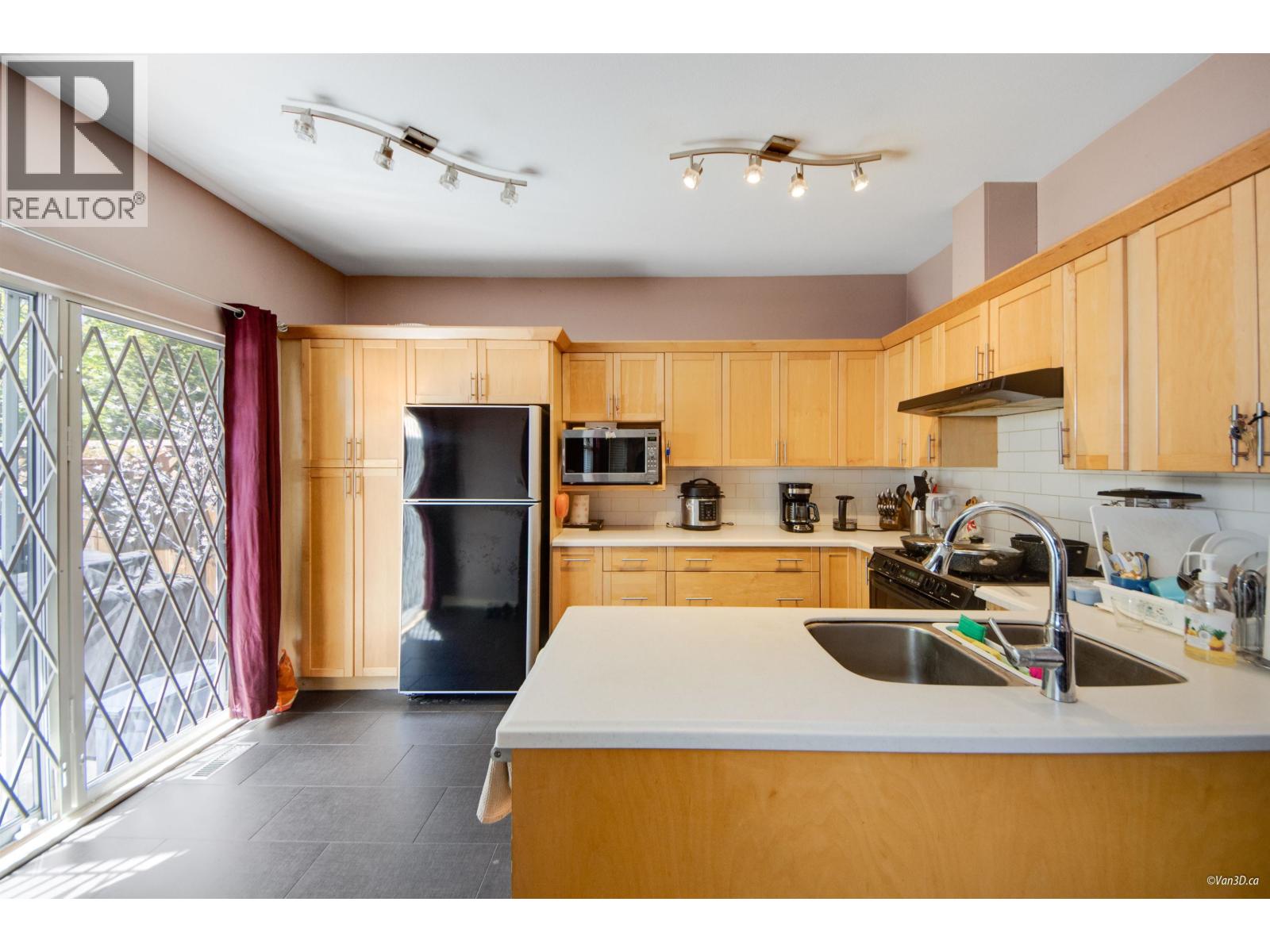 55 7488 Mulberry Place, Burnaby, British Columbia