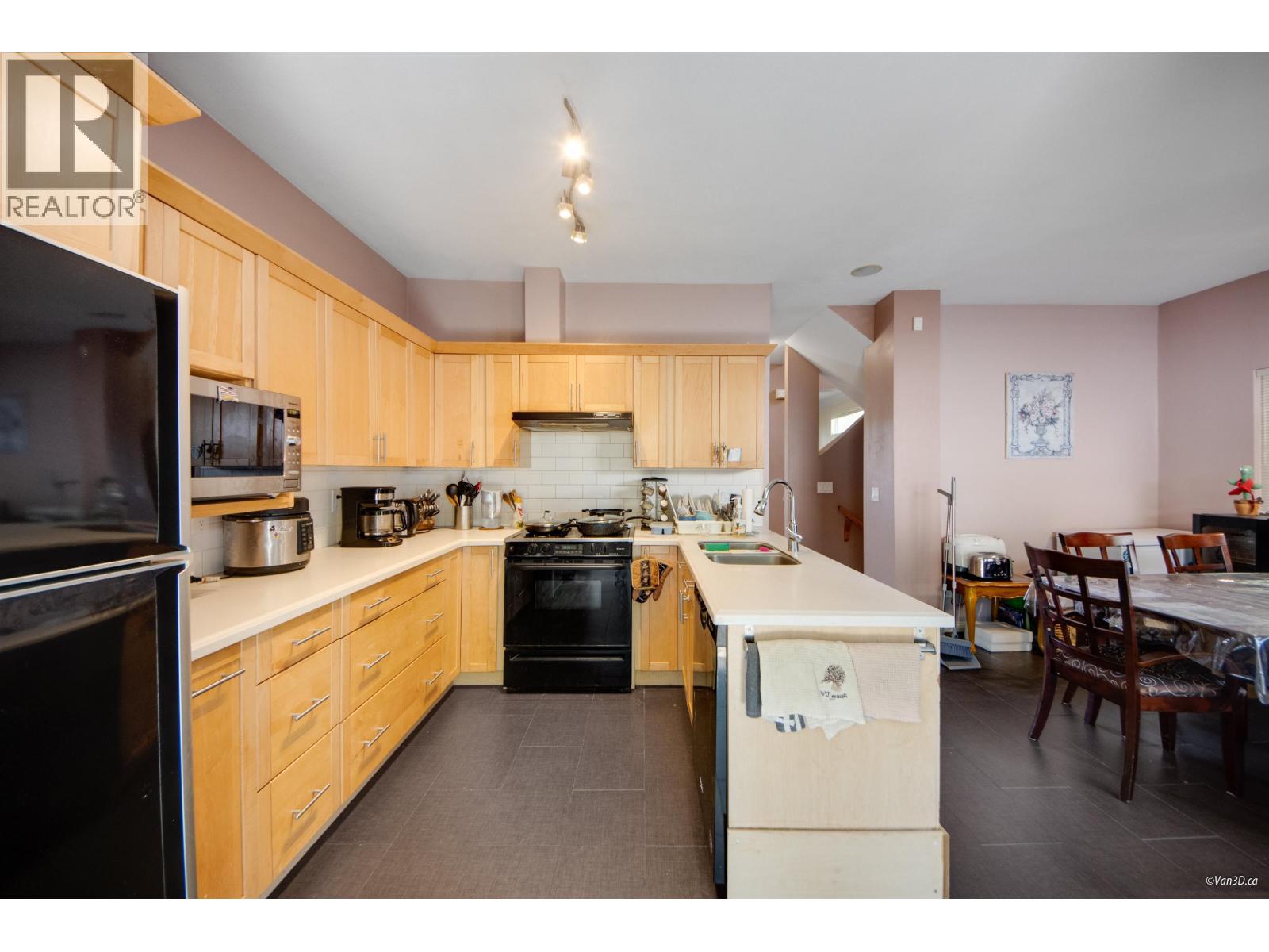 55 7488 Mulberry Place, Burnaby, British Columbia