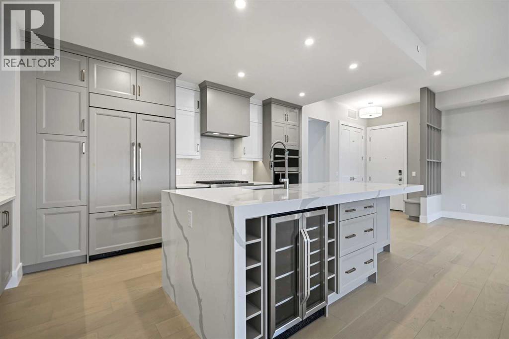 302, 130 Marina Cove Se, Calgary, Alberta