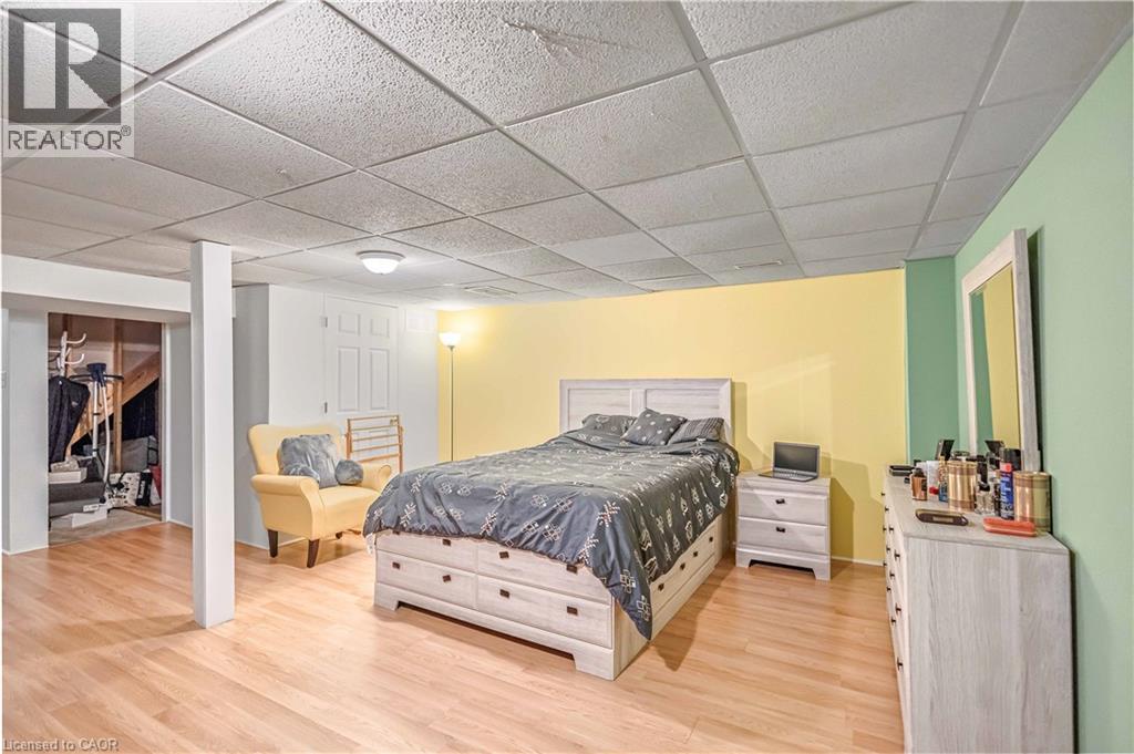 16 Jessica Street, Hamilton, Ontario