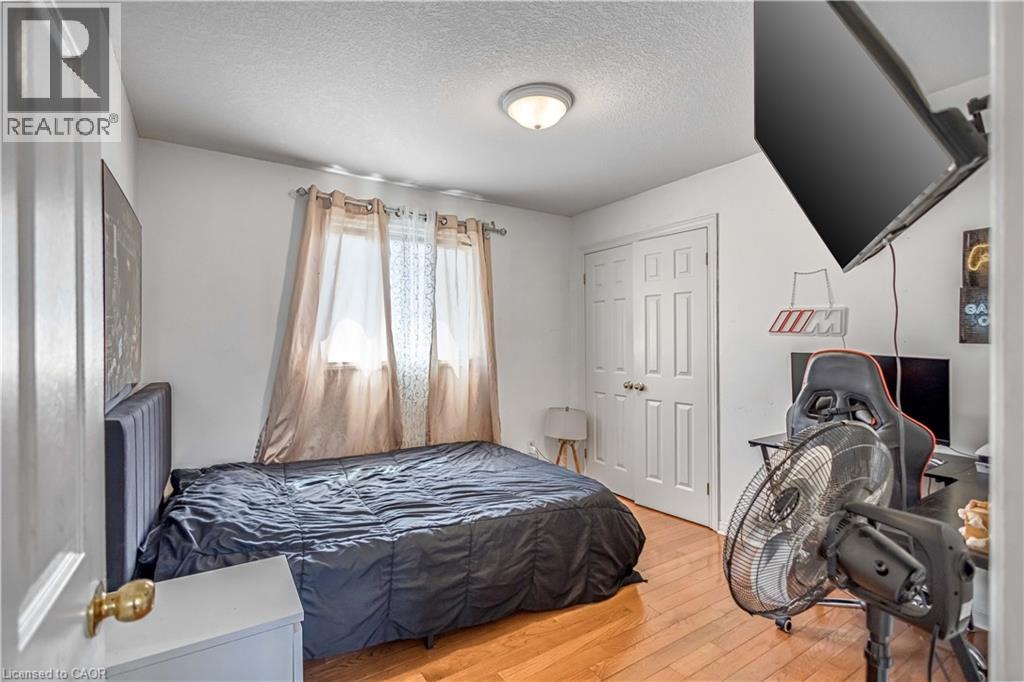 16 Jessica Street, Hamilton, Ontario