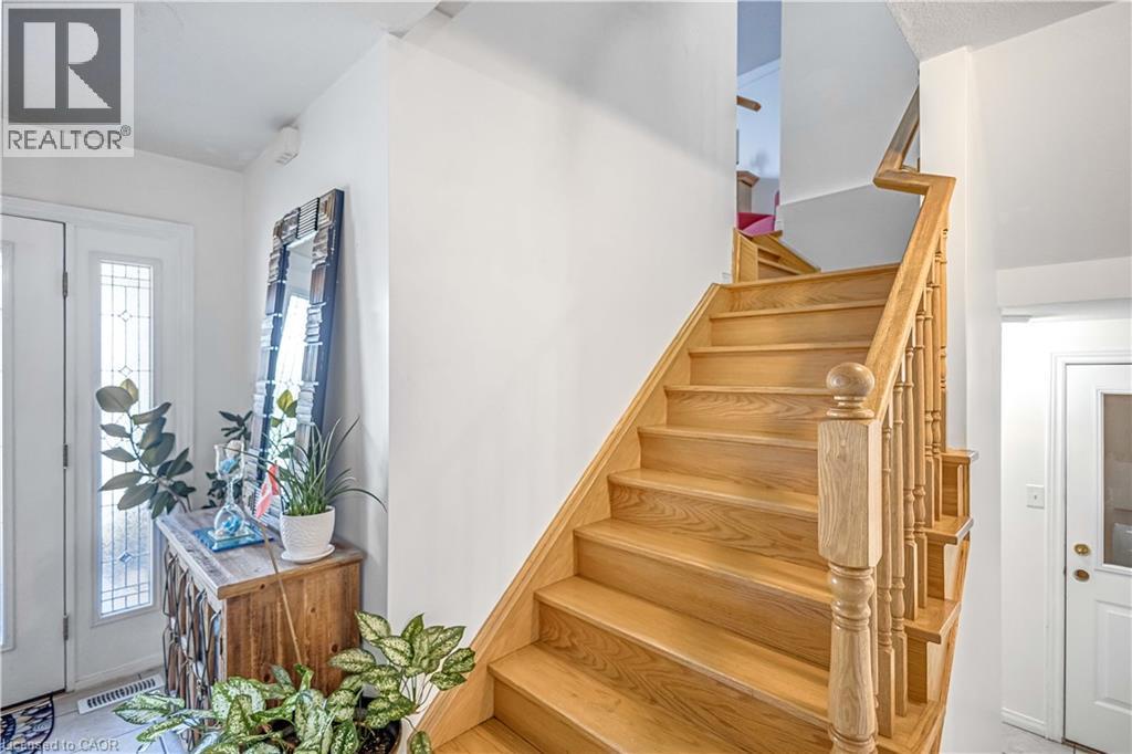 16 Jessica Street, Hamilton, Ontario