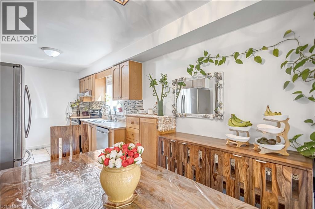 16 Jessica Street, Hamilton, Ontario