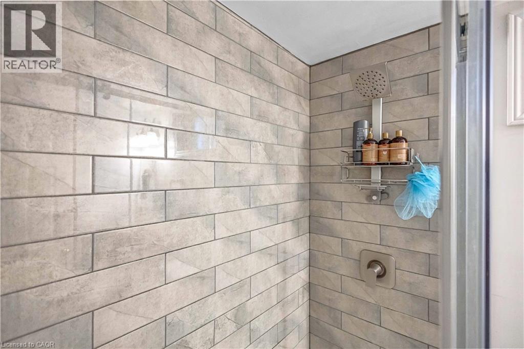 16 Jessica Street, Hamilton, Ontario