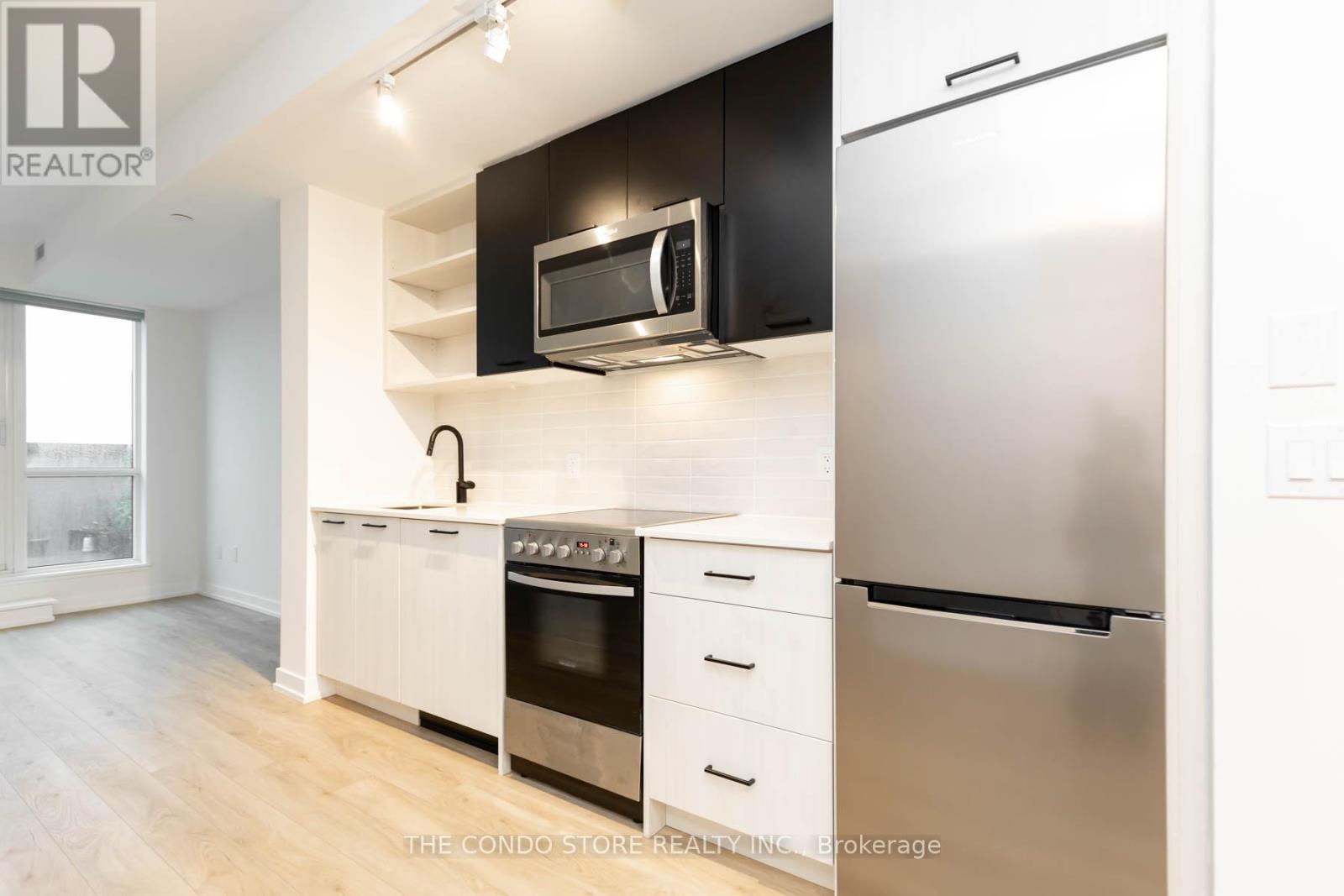 524 - 2300 St. Clair Avenue W, Toronto (junction Area), Ontario