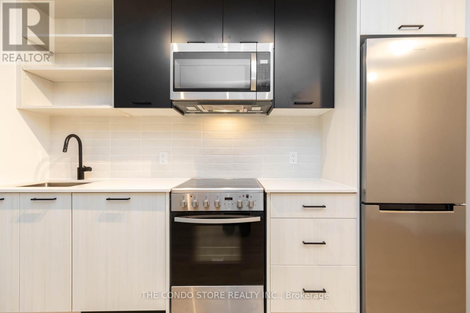 524 - 2300 St. Clair Avenue W, Toronto (junction Area), Ontario