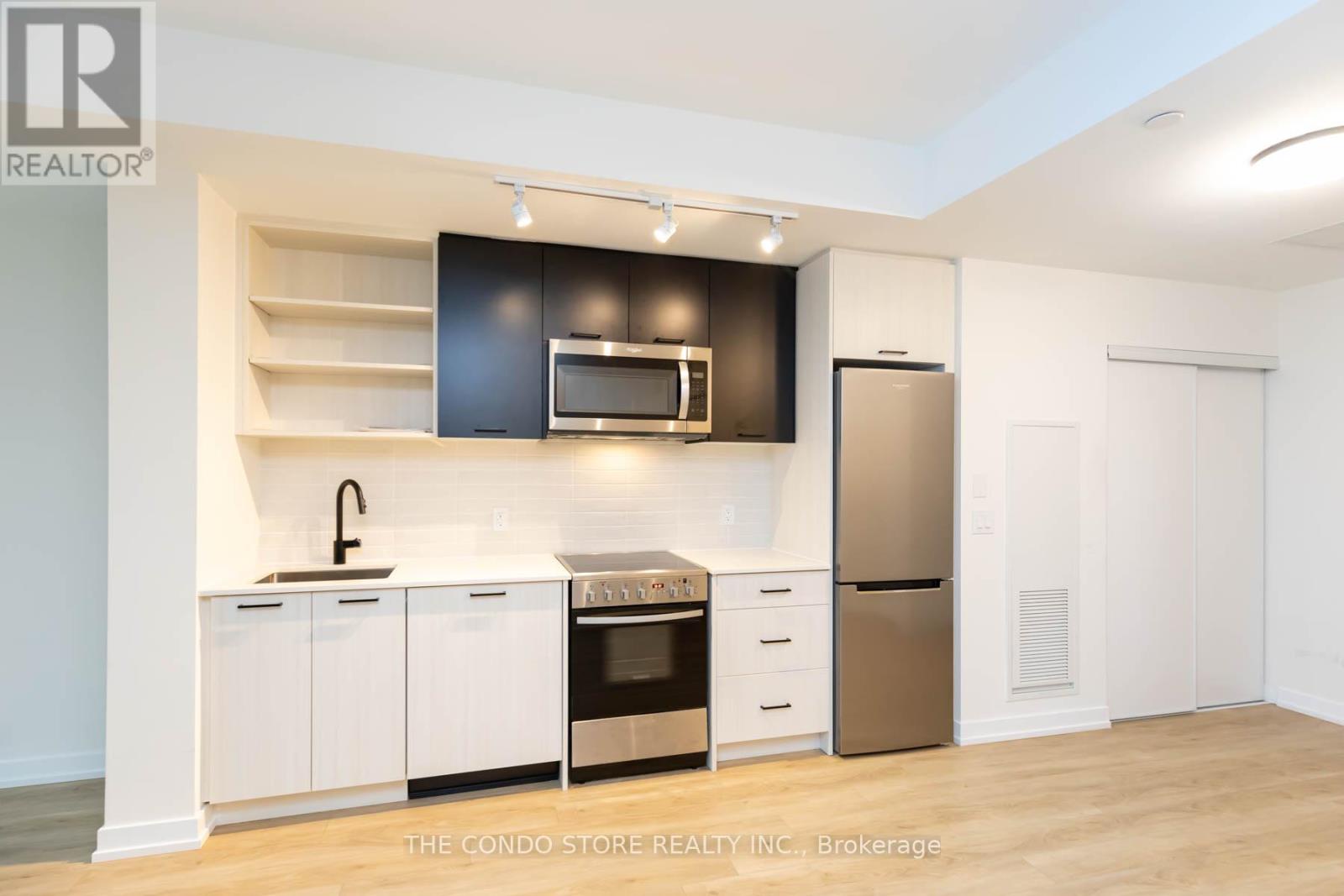 524 - 2300 St. Clair Avenue W, Toronto (junction Area), Ontario