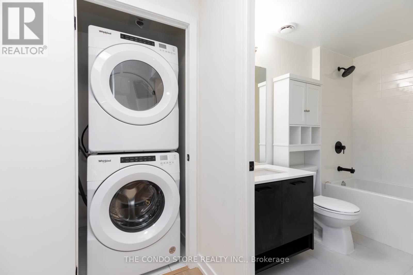 524 - 2300 St. Clair Avenue W, Toronto (junction Area), Ontario