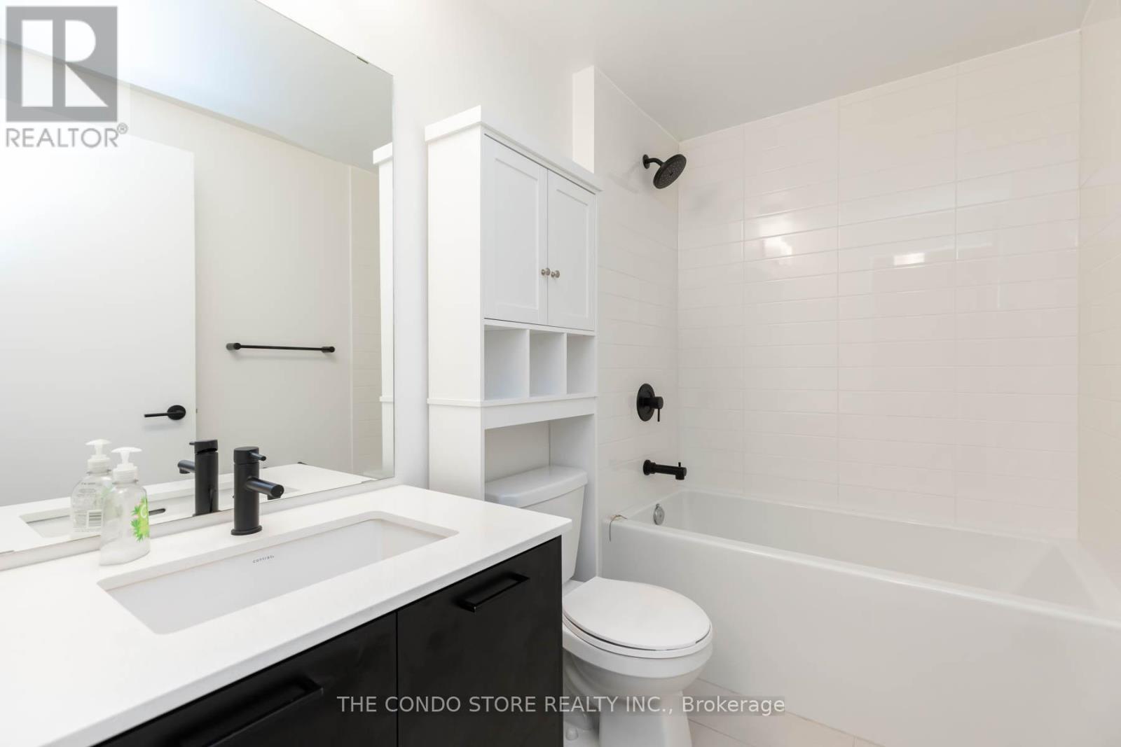 524 - 2300 St. Clair Avenue W, Toronto (junction Area), Ontario