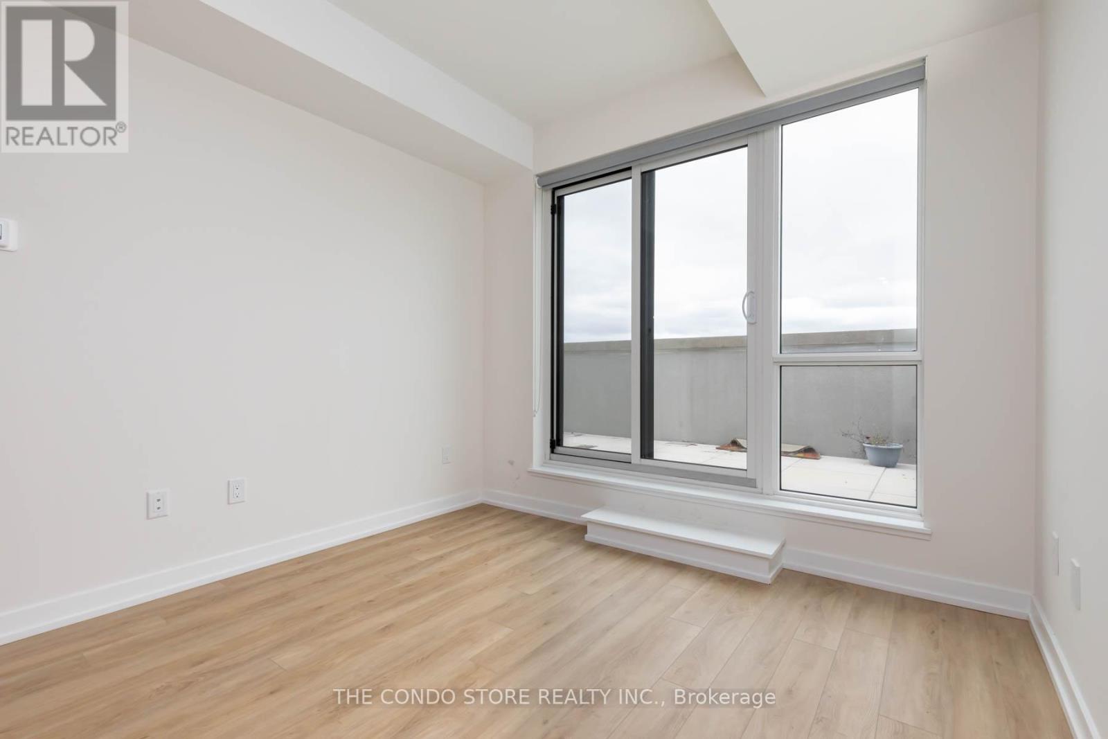 524 - 2300 St. Clair Avenue W, Toronto (junction Area), Ontario