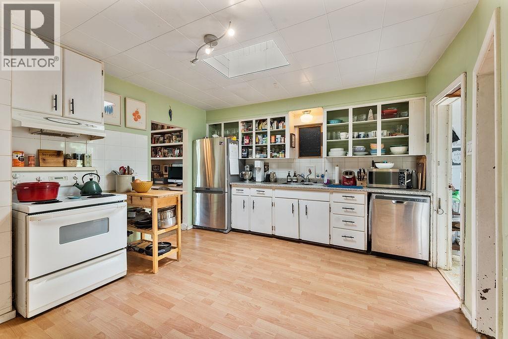 4225 John Street, Vancouver, British Columbia