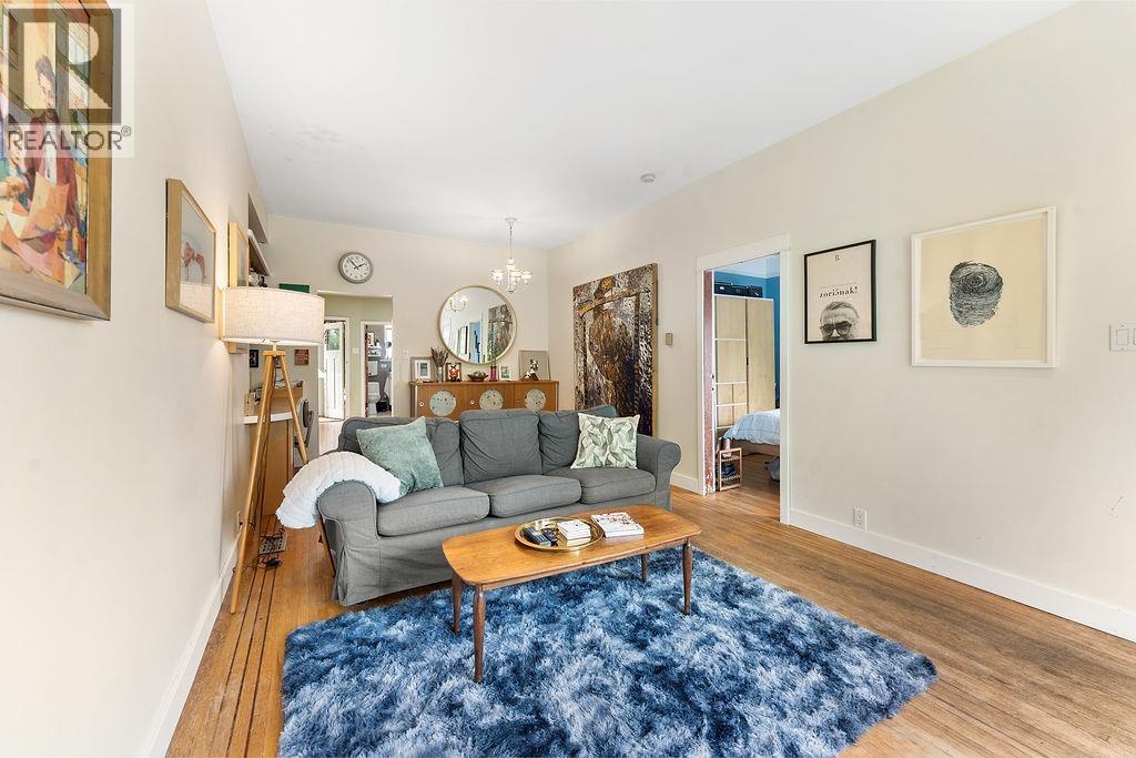 4225 John Street, Vancouver, British Columbia