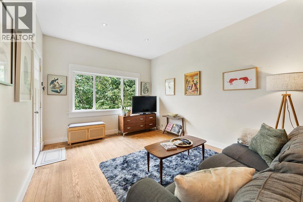 4225 John Street, Vancouver, British Columbia