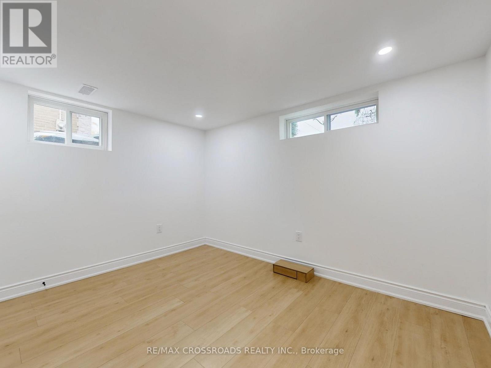 60 Droxford Avenue, Toronto (wexford-maryvale), Ontario