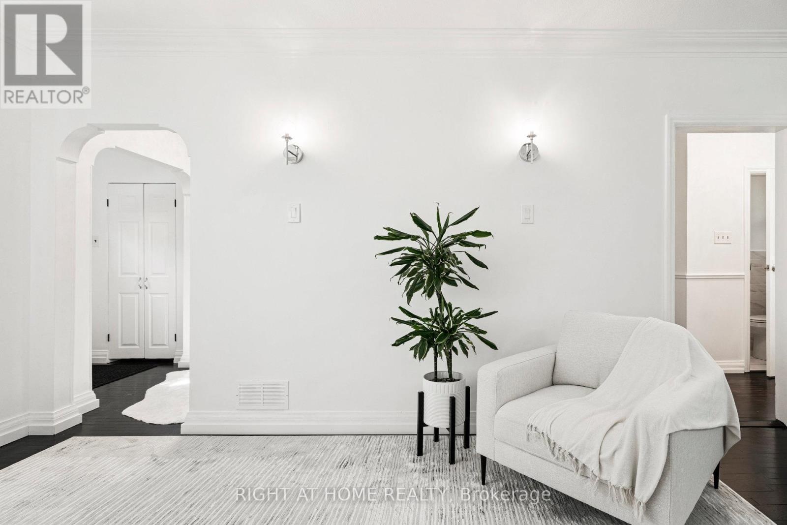 105 Glenridge Avenue, St. Catharines (old Glenridge), Ontario