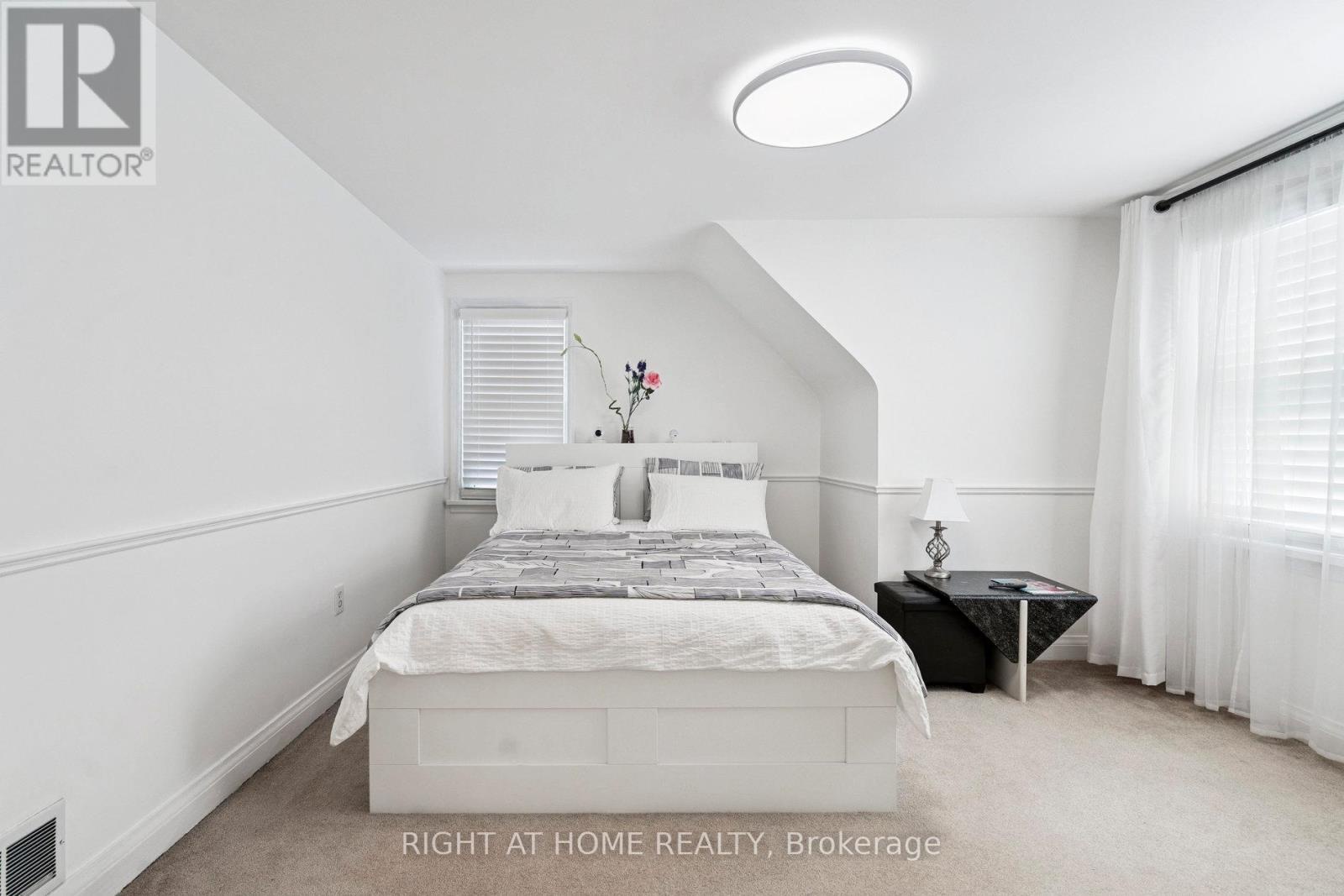 105 Glenridge Avenue, St. Catharines (old Glenridge), Ontario