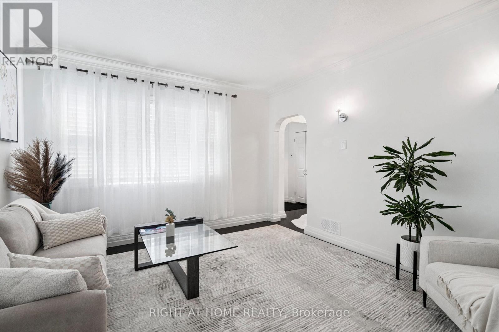 105 Glenridge Avenue, St. Catharines (old Glenridge), Ontario