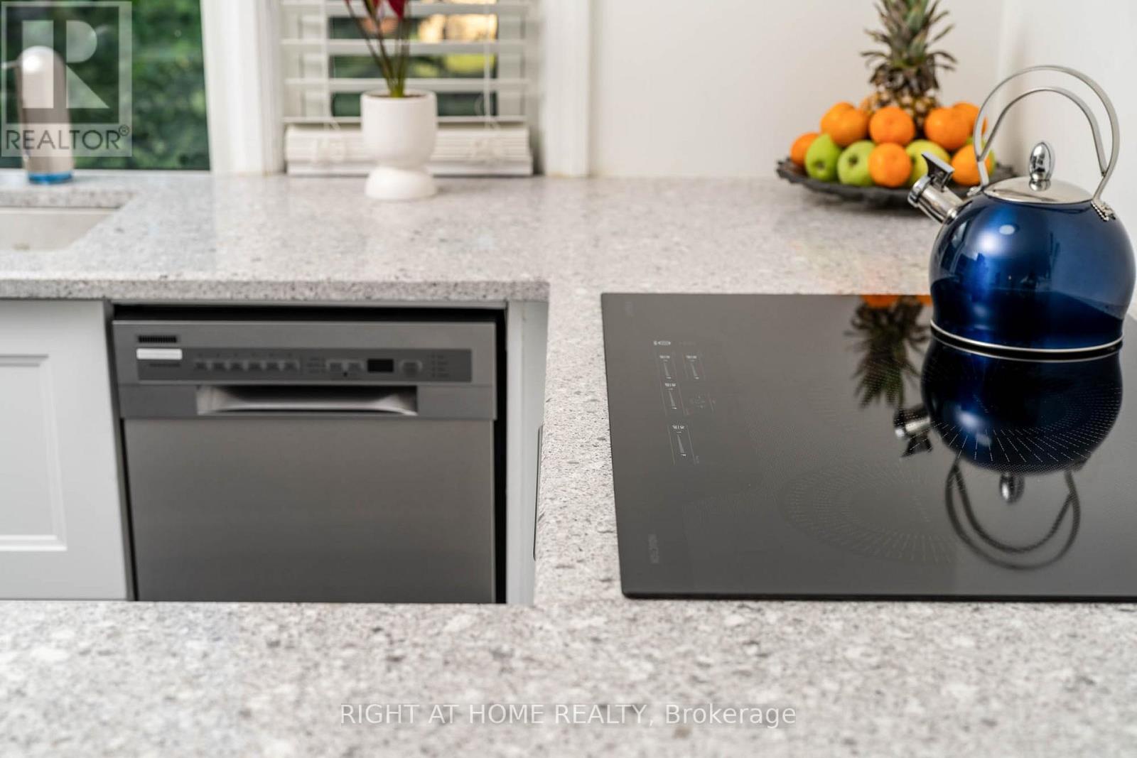 105 Glenridge Avenue, St. Catharines (old Glenridge), Ontario