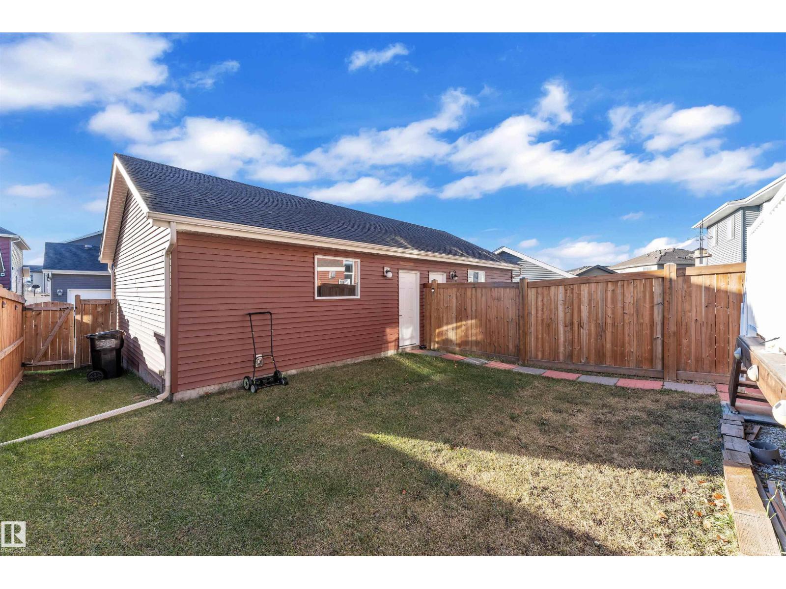 5239 20 Av Sw, Edmonton, Alberta