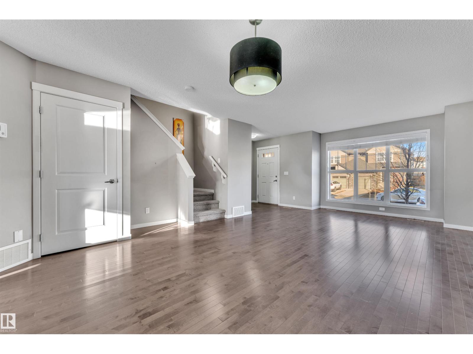 5239 20 Av Sw, Edmonton, Alberta