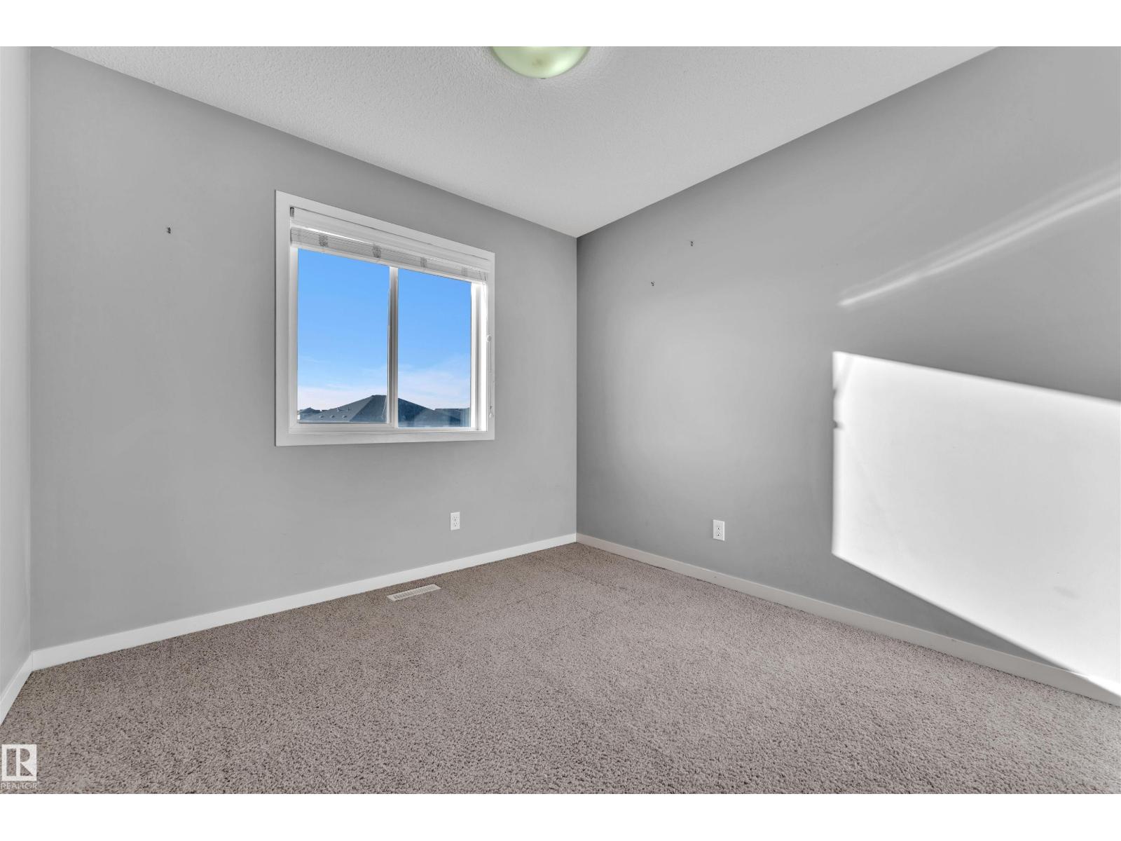 5239 20 Av Sw, Edmonton, Alberta