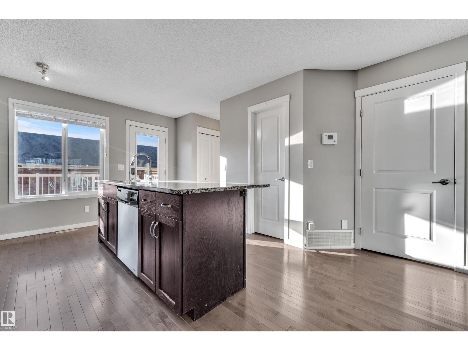 5239 20 Av Sw, Edmonton, Alberta