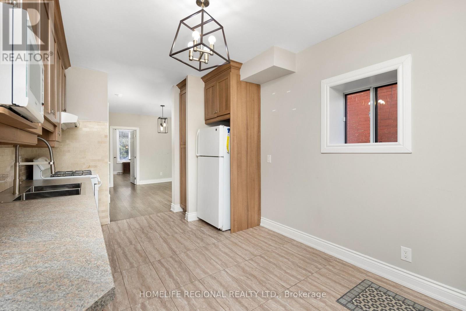 200 Roxton Road, Toronto (trinity-bellwoods), Ontario