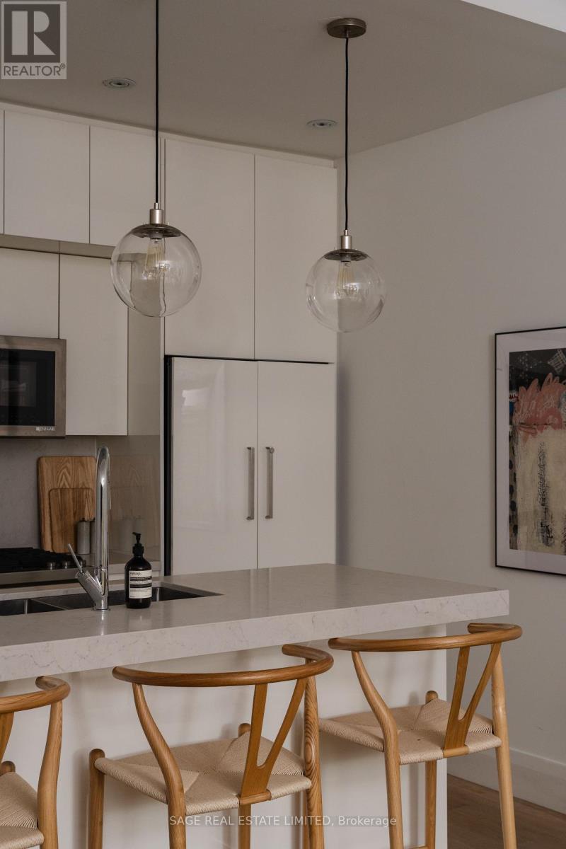 110b Palmerston Avenue, Toronto (trinity-bellwoods), Ontario