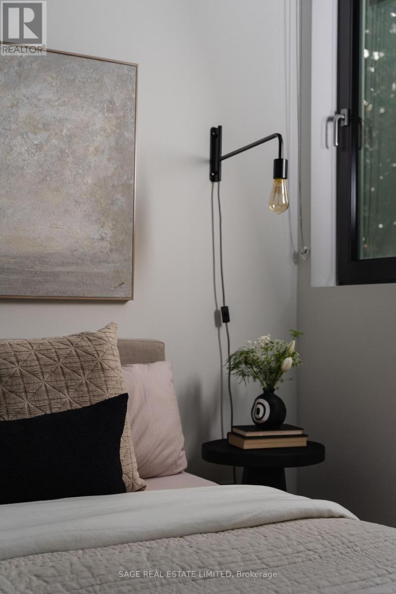 110b Palmerston Avenue, Toronto (trinity-bellwoods), Ontario