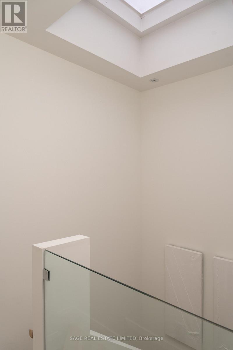 110b Palmerston Avenue, Toronto (trinity-bellwoods), Ontario