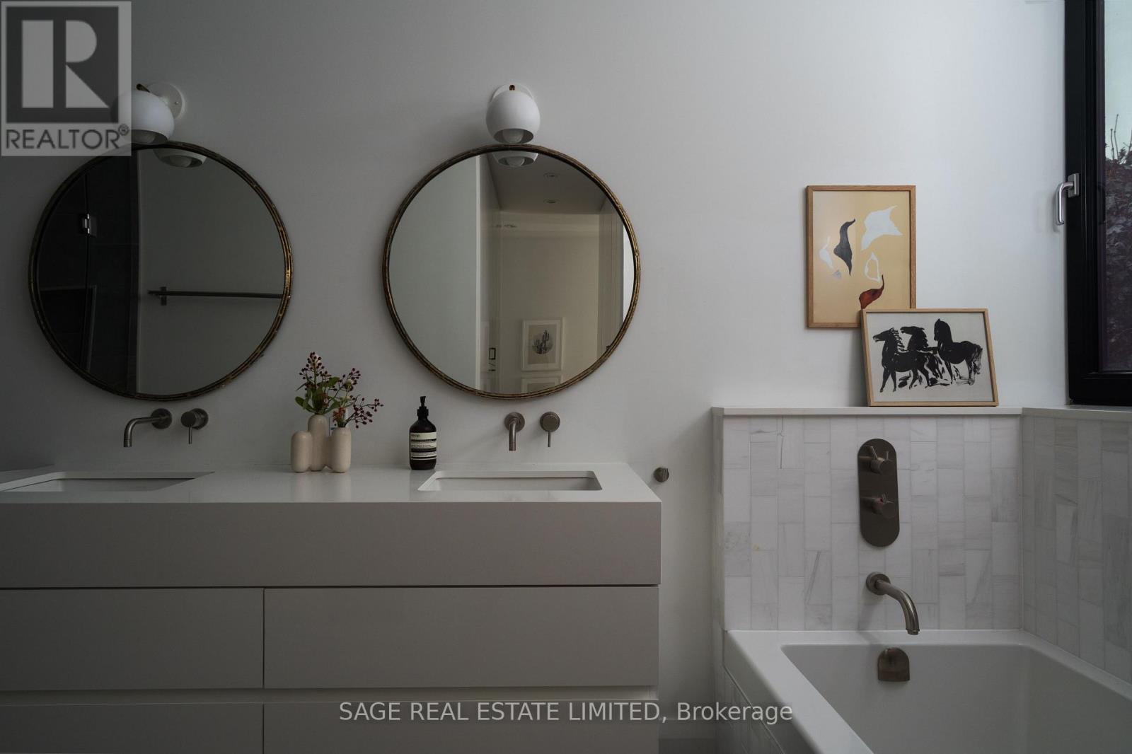 110b Palmerston Avenue, Toronto (trinity-bellwoods), Ontario