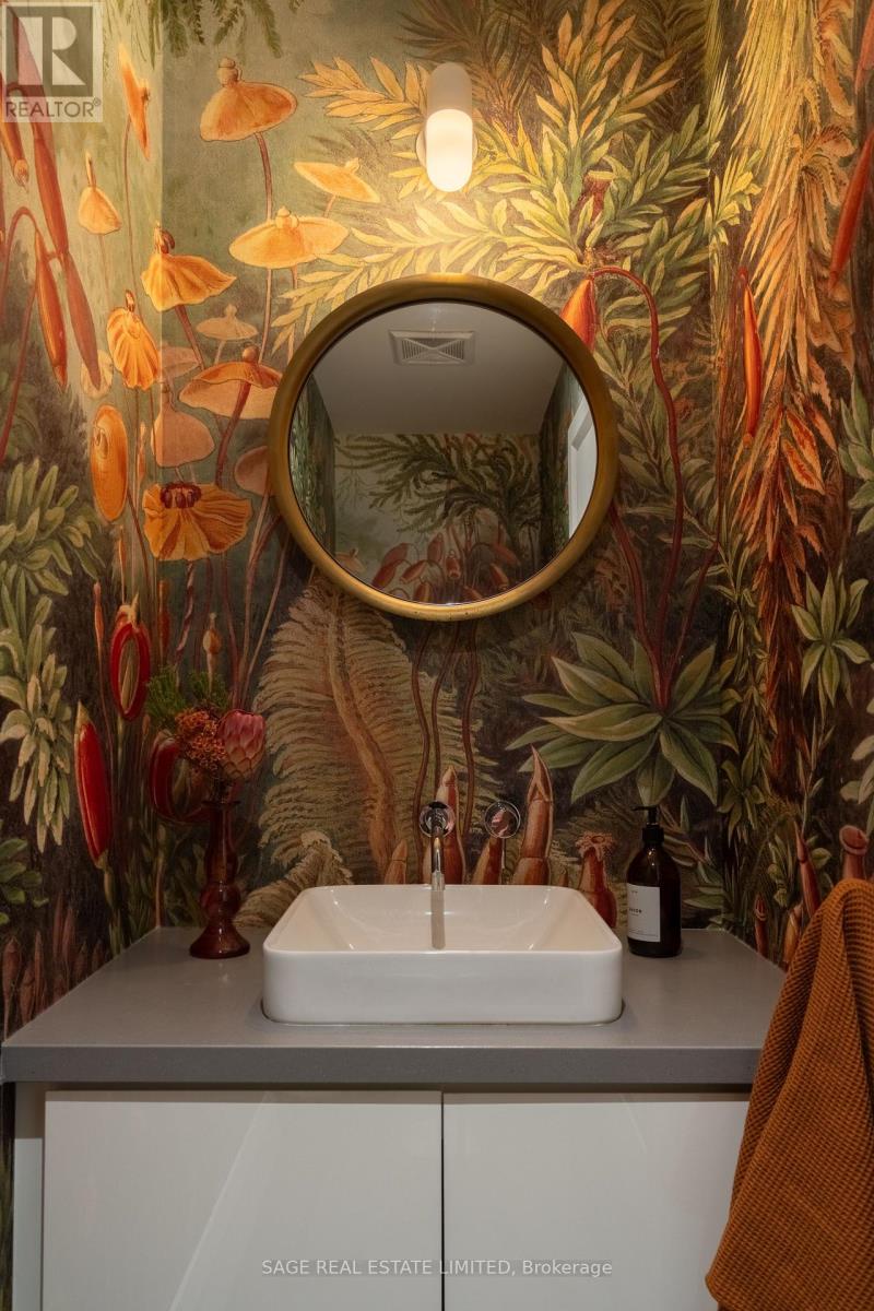 110b Palmerston Avenue, Toronto (trinity-bellwoods), Ontario