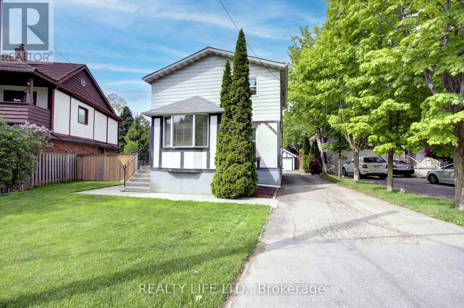 48 Bonnyview Drive, Toronto (stonegate-queensway), Ontario