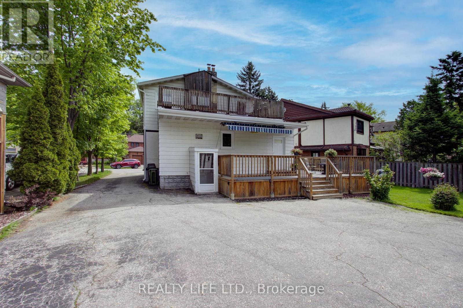 48 Bonnyview Drive, Toronto (stonegate-queensway), Ontario