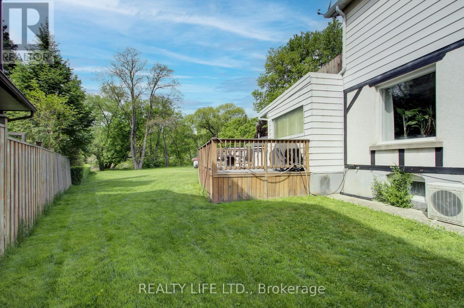 48 Bonnyview Drive, Toronto (stonegate-queensway), Ontario