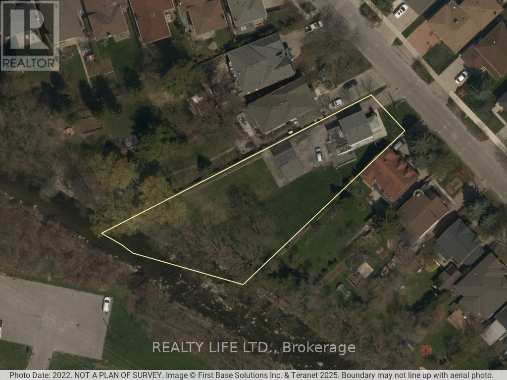 48 Bonnyview Drive, Toronto (stonegate-queensway), Ontario