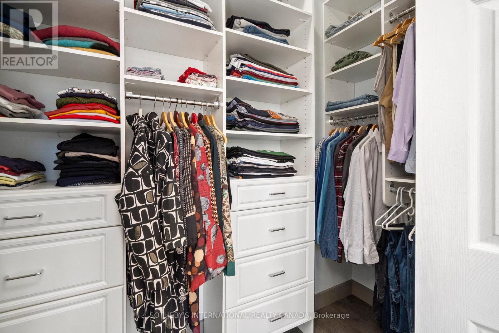 30 Michael Power Place, Toronto (islington-city Centre West), Ontario